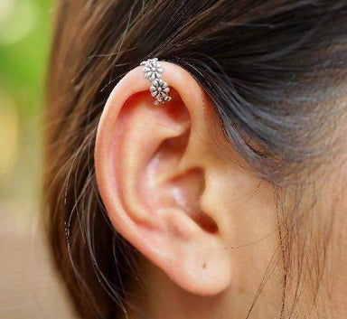https://www.discovered.us/cdn/shop/products/silver-cuff-piercing-cartilage-minimalist-earrings-bohemian-adjustable-accessory-handmade-oneyellowbutterfly-discovered-314_384x353.jpg?v=1673035369