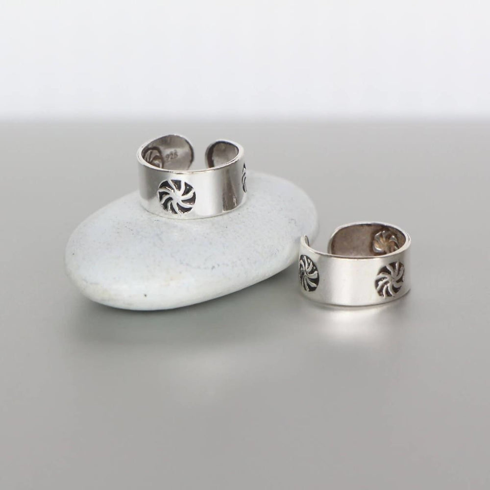 Sukkhi Glittery Silver Rhodium Plated CZ Toe Ring for Women - Sukkhi.com